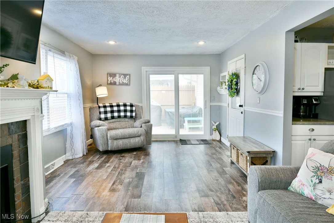 8077 Glen Oaks Drive, Warren, Ohio image 18
