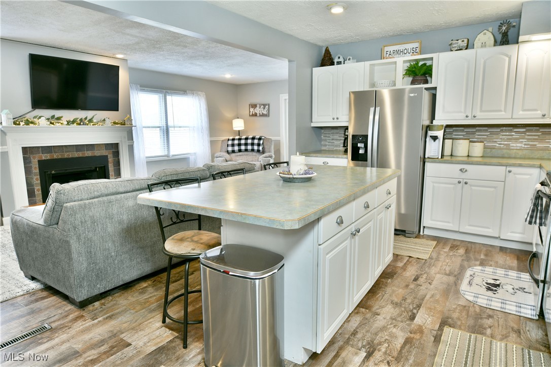 8077 Glen Oaks Drive, Warren, Ohio image 9