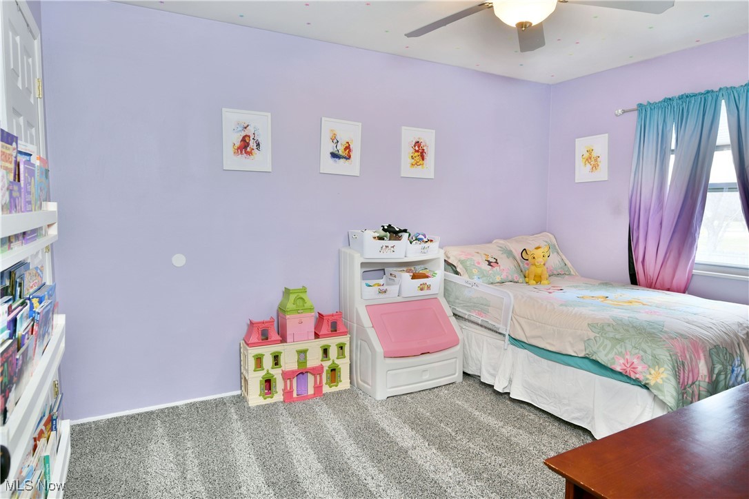 8077 Glen Oaks Drive, Warren, Ohio image 34