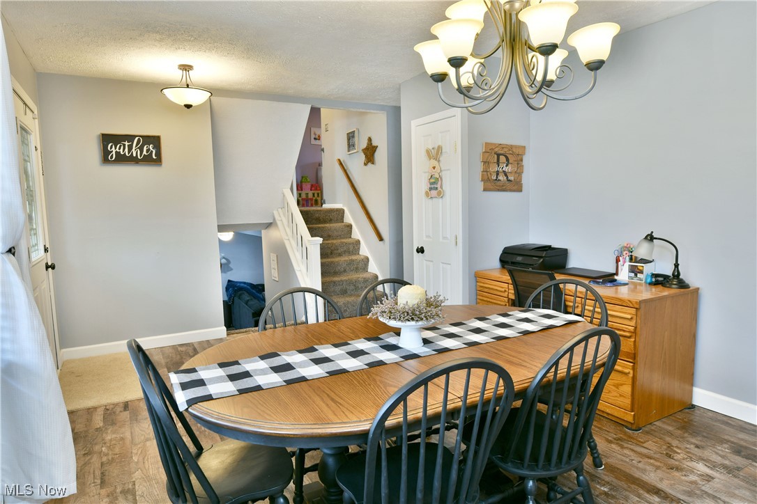 8077 Glen Oaks Drive, Warren, Ohio image 6