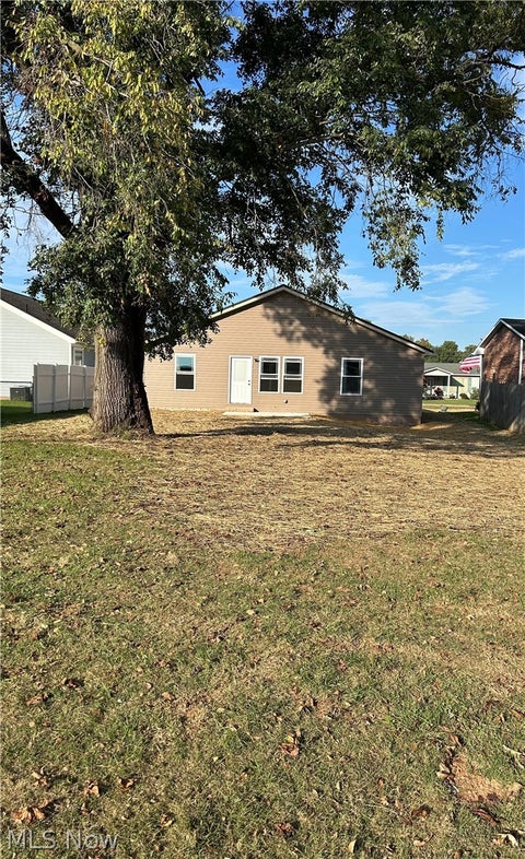 Tiny photo for 1104 14th Street, Vienna, WV 26105 (MLS # 5257248)