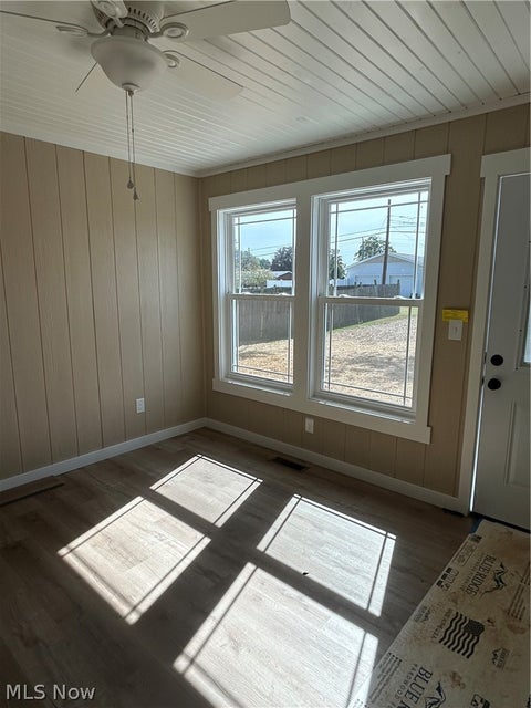 Tiny photo for 1104 14th Street, Vienna, WV 26105 (MLS # 5257248)