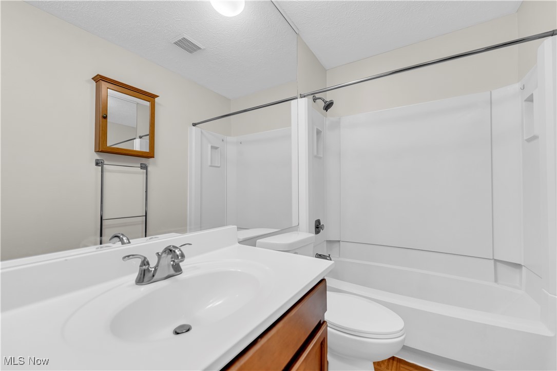 32797 Brookstone Lane, North Ridgeville, Ohio image 30