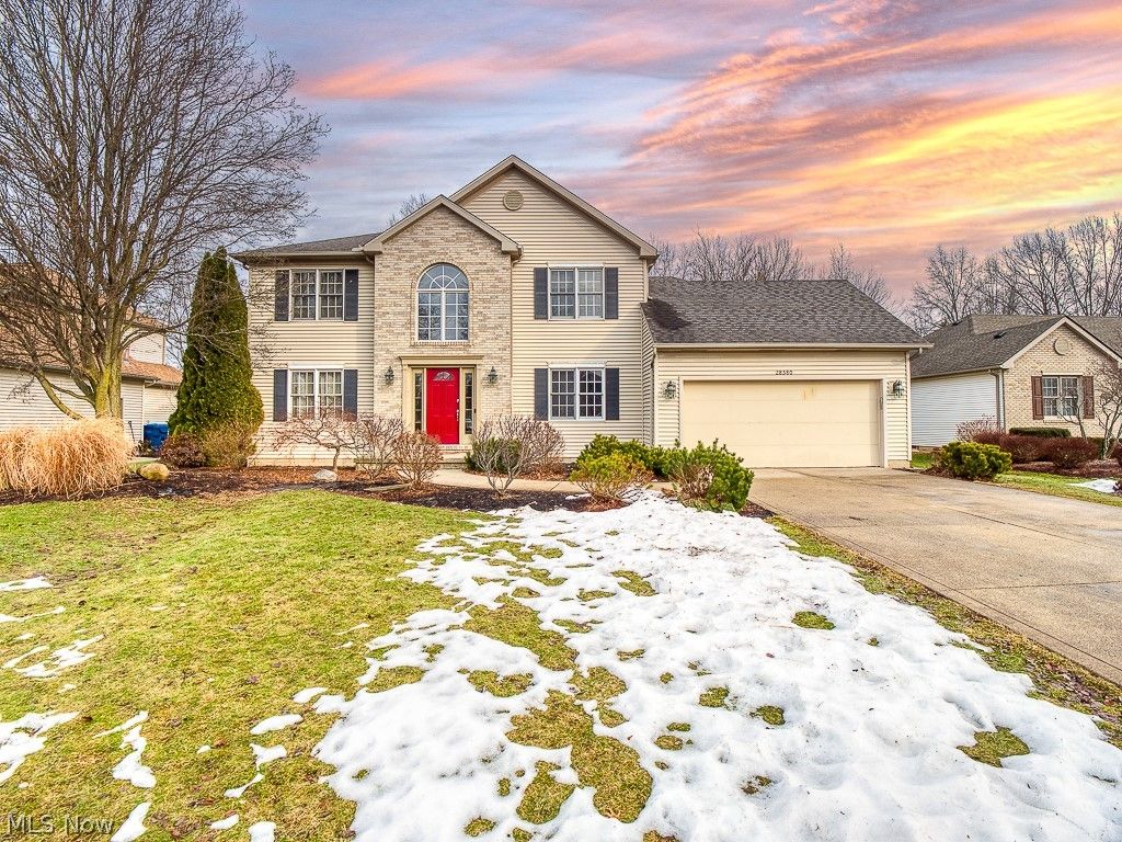 Photo of 28580 Glen Hollow Lane, Olmsted Township, OH 44138 (MLS # 5187325)