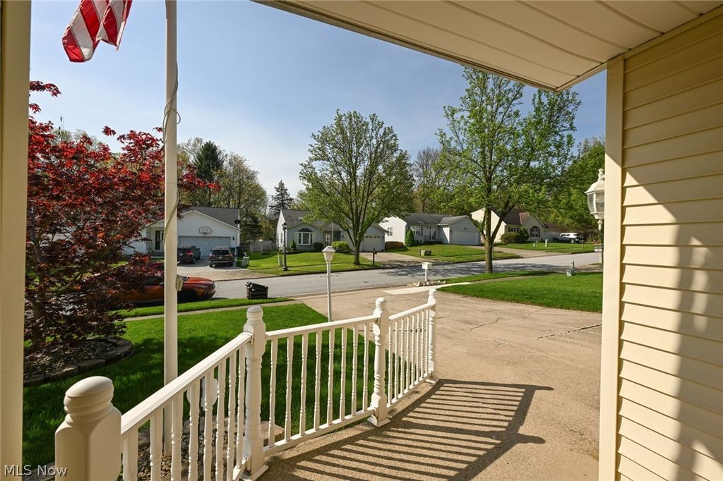 Photo of 923 Elizabeth Court, Cuyahoga Falls, OH 44221 (MLS # 5202682)