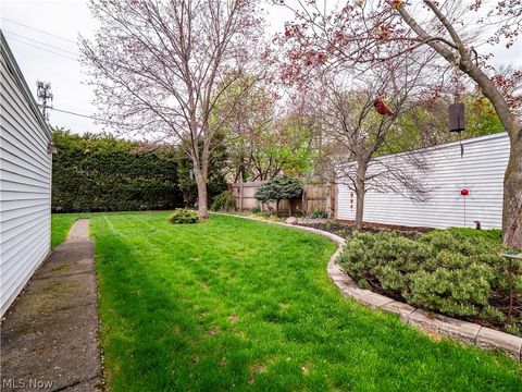 Tiny photo for 4466 W 215th Street, Fairview Park, OH 44126 (MLS # 5203357)