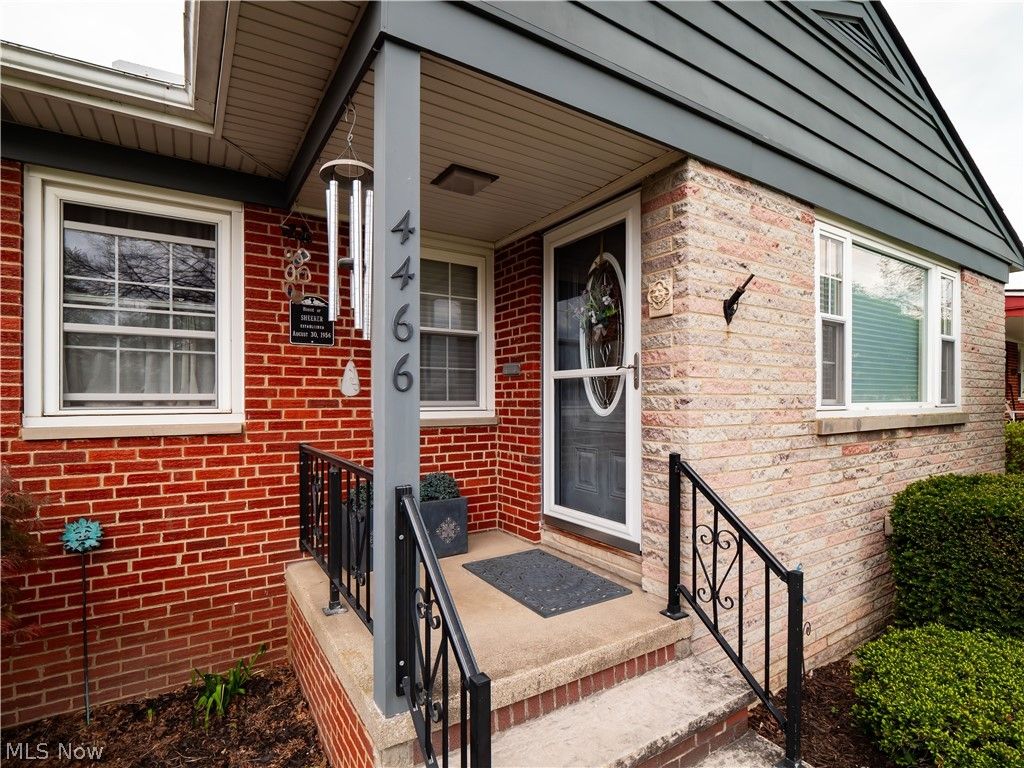 Photo of 4466 W 215th Street, Fairview Park, OH 44126 (MLS # 5203357)