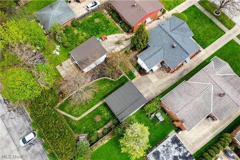 Tiny photo for 4466 W 215th Street, Fairview Park, OH 44126 (MLS # 5203357)