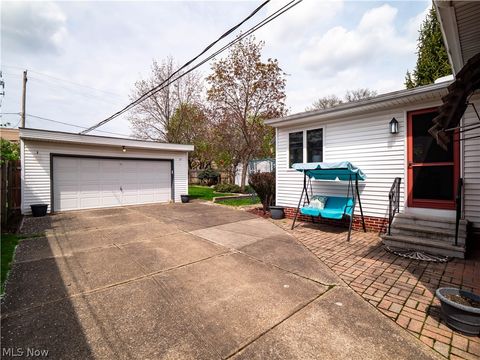Tiny photo for 4466 W 215th Street, Fairview Park, OH 44126 (MLS # 5203357)