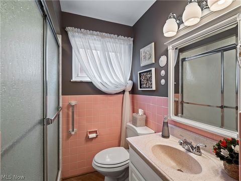 Tiny photo for 4466 W 215th Street, Fairview Park, OH 44126 (MLS # 5203357)