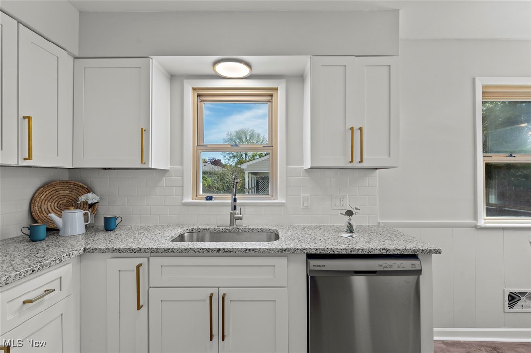 218 Lehigh Avenue, Cuyahoga Falls, Ohio image 25