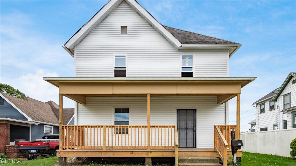 Beautifully Renovated & Spacious Home in Coshocton!
This stunning 3-bedroom home includes a bonus room that could serve as a 4th bedroom, office, or multi-purpose room—perfect for your needs. With 3 full bathrooms and convenient first-floor laundry, this home offers both space and functionality. Enjoy peace of mind with all new plumbing, electrical , siding, windows, fresh paint, flooring, and gorgeous granite countertops. New central air installed July 2025. Located just steps from a local park, this move-in ready home is packed with value and charm. Don’t miss out on this beautifully updated property!