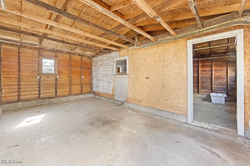 551 S South Street, Alliance, Ohio image 40