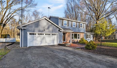 Homes For Sale - 886 Ewing Road<br/> Youngstown, OH 44512