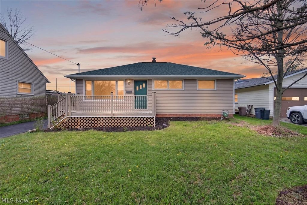 Photo of 568 Heather Lane, Bedford, OH 44146 (MLS # 5204992)