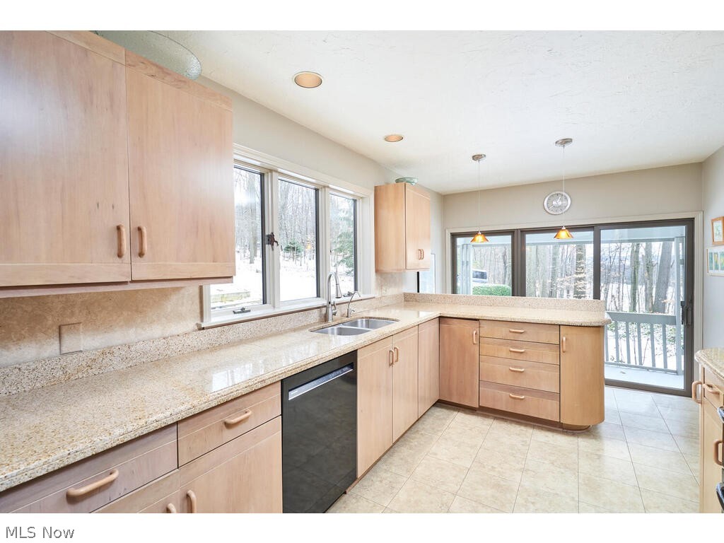 Sharon - Residential