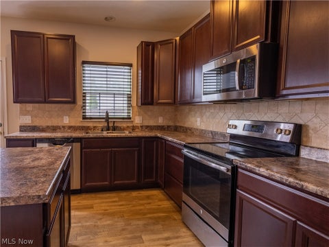 Tiny photo for 6212 Hadleigh Avenue SW, Massillon, OH 44646 (MLS # 5239487)