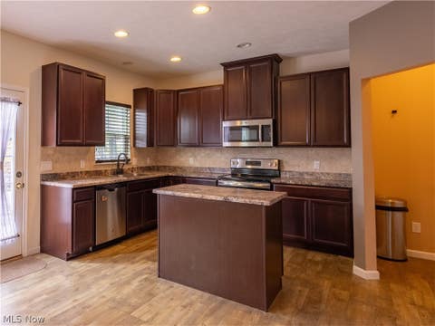 Tiny photo for 6212 Hadleigh Avenue SW, Massillon, OH 44646 (MLS # 5239487)