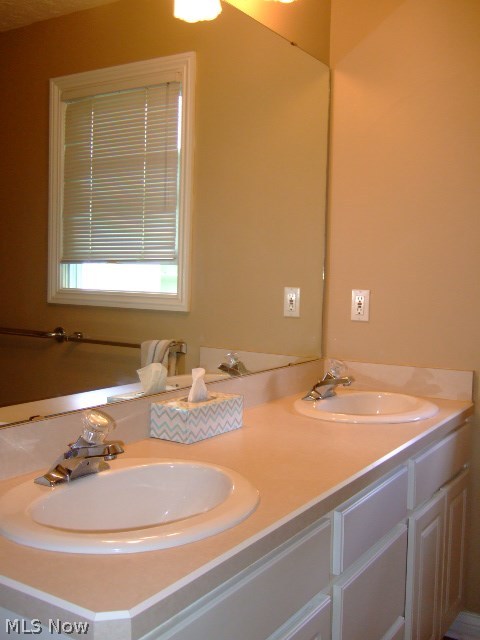 Villas of Macintosh Farms - Residential