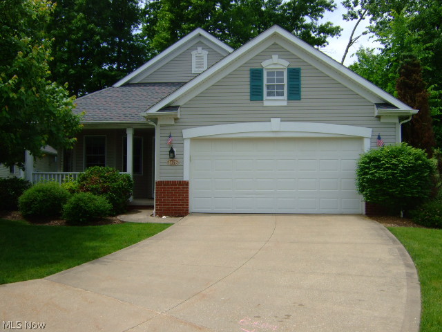 Villas of Macintosh Farms - Residential