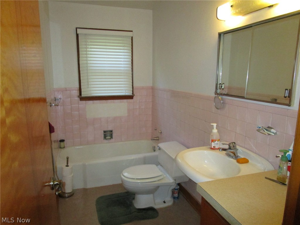 Poland Crest - Residential