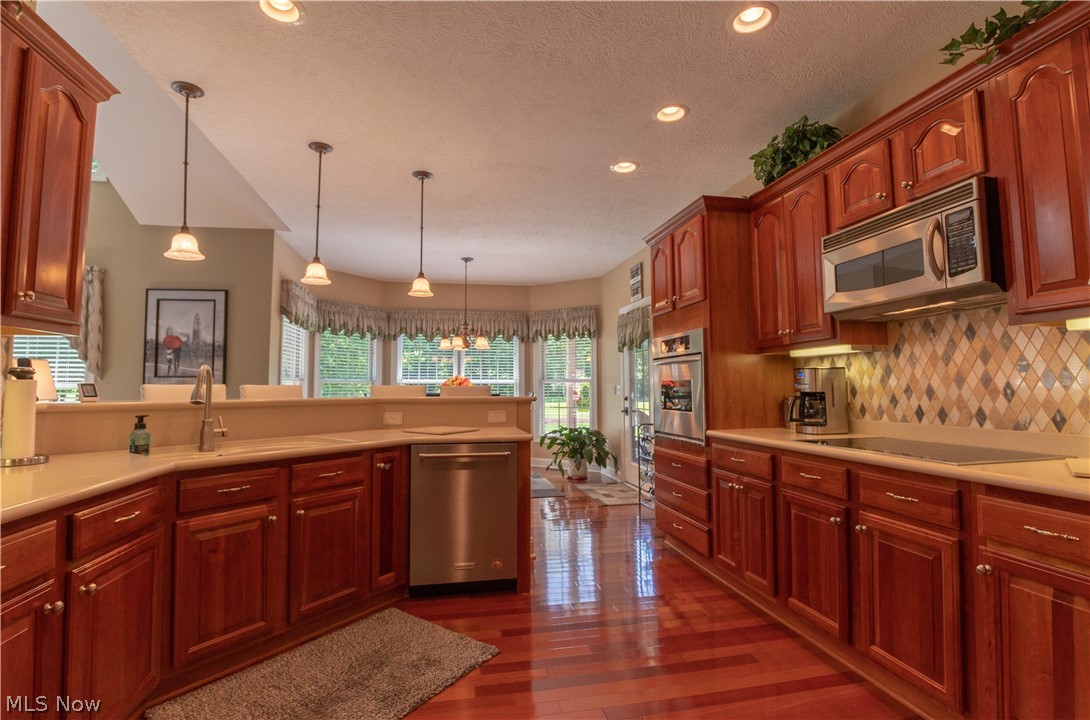 Chenoweth Country Club Estates - Residential