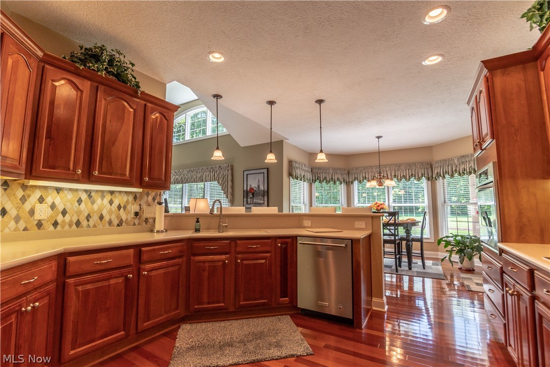 Chenoweth Country Club Estates - Residential