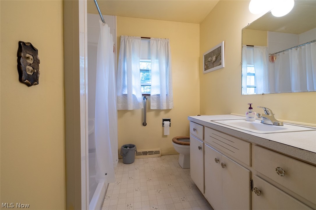 Westhart Manor - Residential