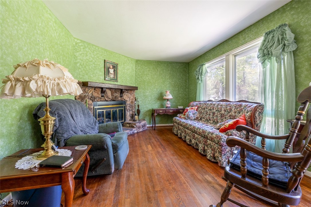 Westhart Manor - Residential