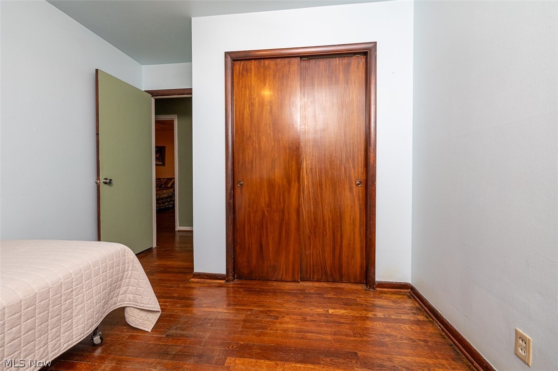 Westhart Manor - Residential