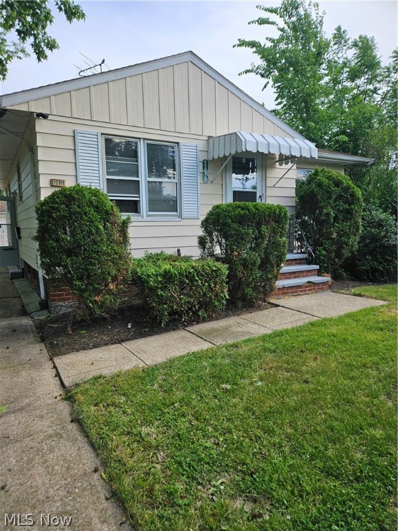 Welcome to your dream investment opportunity! This charming 3-bedroom ranch boasts not only a cozy ambiance but also lucrative potential as two separate units with distinct entrances.
Step inside to discover the modern convenience of updated electrical features, including a 220v electrical box, ensuring efficiency and safety. Enjoy peace of mind with a brand new heating furnace and hot water tank, promising warmth and comfort throughout the seasons.
The allure of hardwood floors beckons in the three spacious bedrooms and inviting living room, creating an inviting atmosphere for relaxation and entertainment. Venture downstairs to find a fully equipped basement unit complete with its own full bathroom, offering versatility and additional rental income potential.
Outside, a spacious garage with an attached utility room awaits, providing ample storage space and convenience. The expansive backyard, a large fenced lot provides privacy and security, making it perfect for hosting memorable BBQ parties and picnics, while the alarm and camera monitoring system ensure peace of mind.
This property sits on a double lot (the only double lot property in the neighborhood) , providing extra space for gardening, play areas, or expansion possibilities.