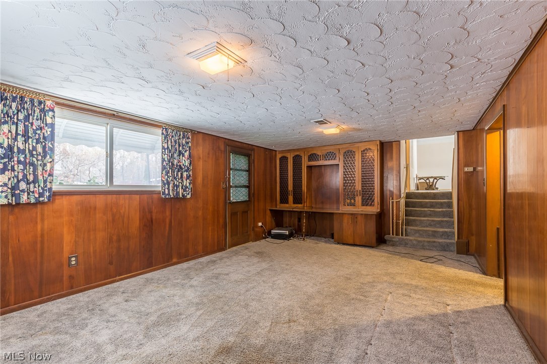 Gates Mills Blvd Estates - Residential