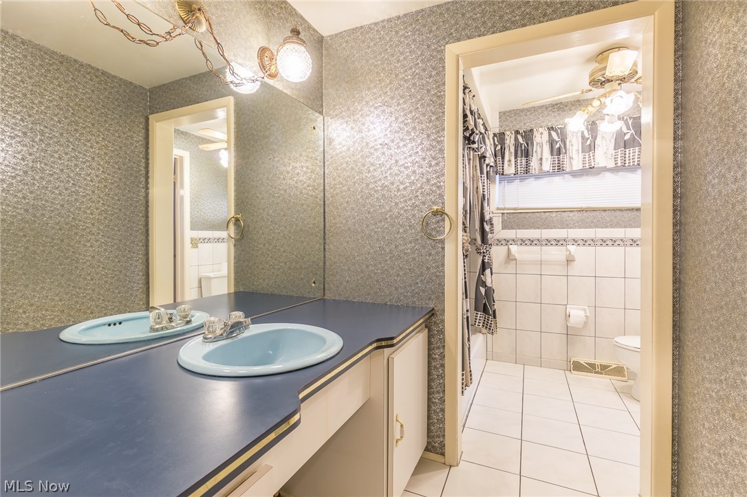 Gates Mills Blvd Estates - Residential