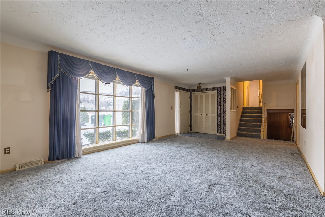 Gates Mills Blvd Estates - Residential