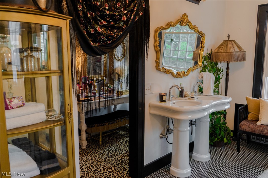 Ridgewood - Residential