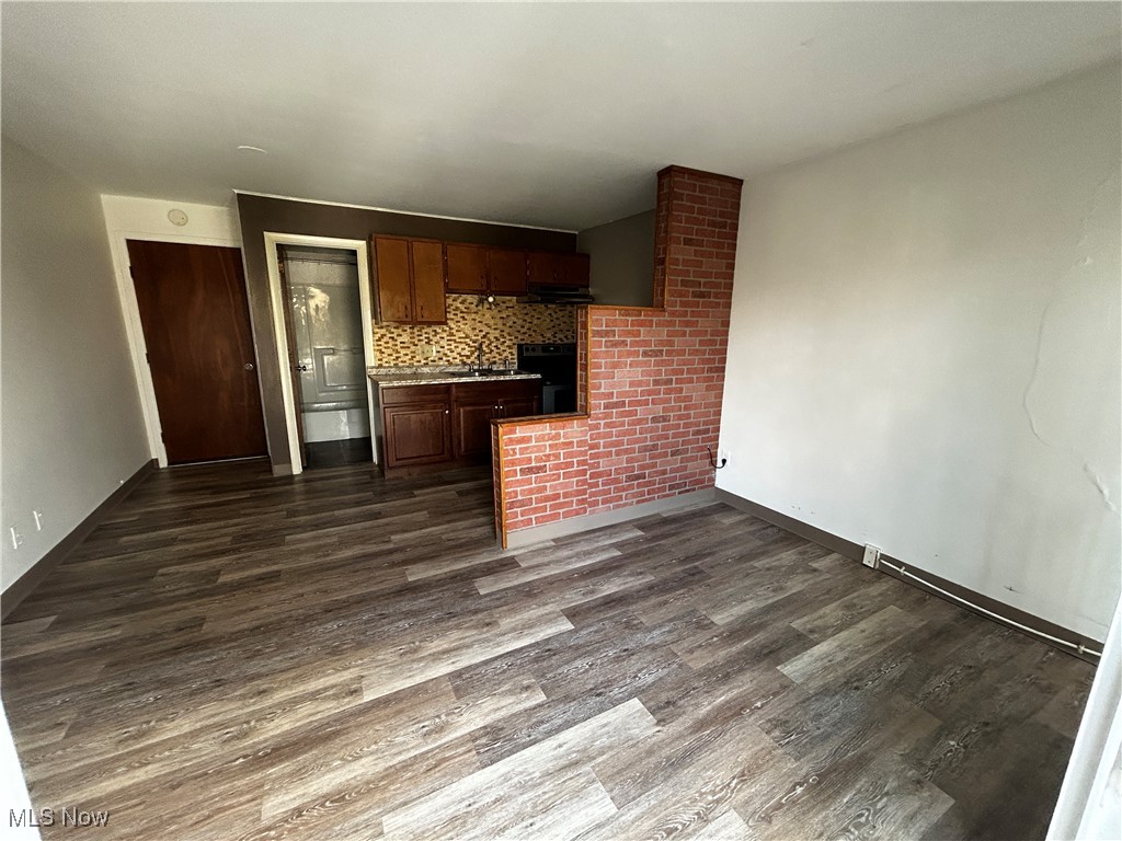 Seven Stories East Condo - Residential Lease