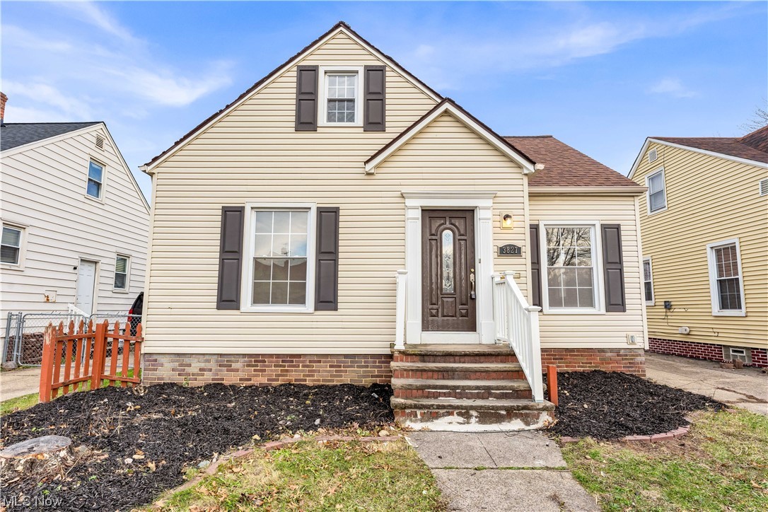 This single-family colonial home has plenty to offer! You are welcomed trough the entry way into the living room! The living room features gorgeous hardwood floors, a brick fireplace with mantel and large picture windows allowing for tons of natural light! Continue through the formal dining room into the kitchen! The kitchen features a deep stainless-steel sink, tiled backsplash and lovely white cabinets for plenty of storage! Down the hall you will find 2 bedrooms! Both bedrooms have hardwood floors and ample closet space! Completing the first floor is a full bathroom with a tub/shower combination! Continue upstairs to the incredibly spacious 3rd bedroom! With high ceilings and hardwood floors this is a perfect master suite! There is a convenient full bathroom off of the room that offers a tub/shower combination! The basement offers a laundry area and tons of space for storage! Outside you will find a detached 1-car garage in the fenced-in backyard! With easy highway access, this is near food, shopping and public transit! This won't last long! Schedule a showing to see it for yourself!