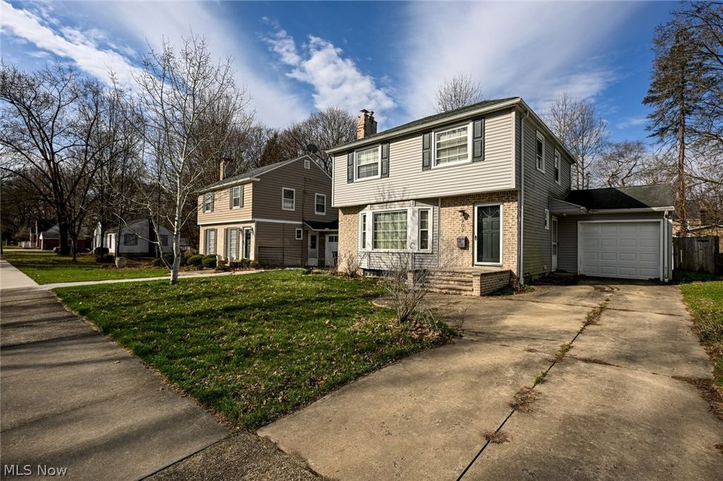 Photo of 202 Westover Drive, Akron, OH 44313 (MLS # 5193445)