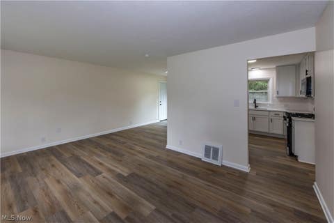 Tiny photo for 2024 Marhofer Avenue, Stow, OH 44224 (MLS # 5238581)