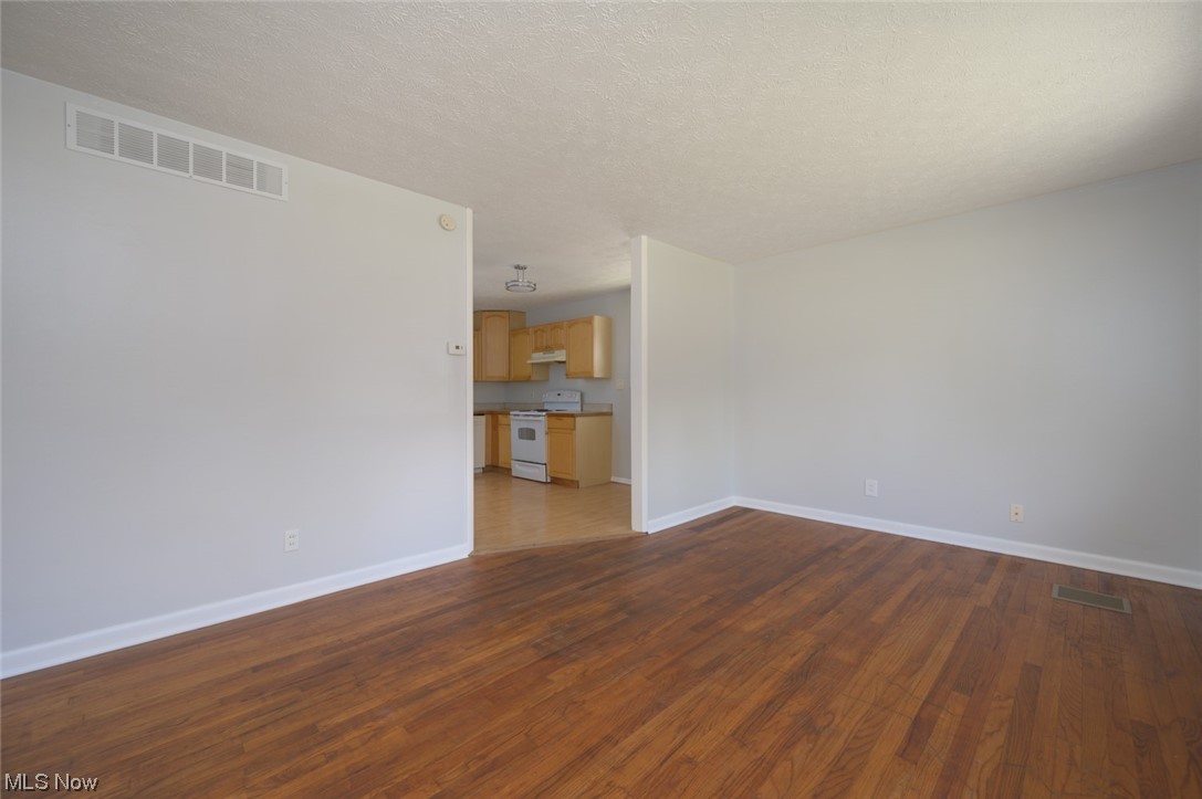 Chamber/Commerce Add - Residential