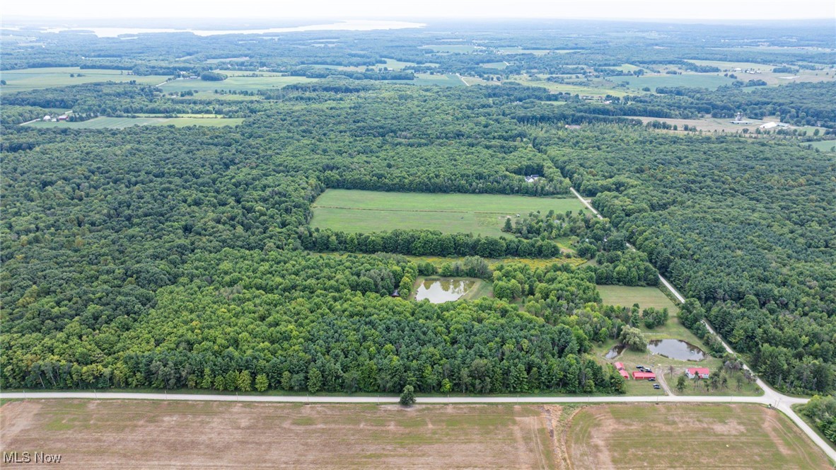 Pierpont, Ohio 44082, United States, ,1 BathroomBathrooms,Residential,Pending,201027