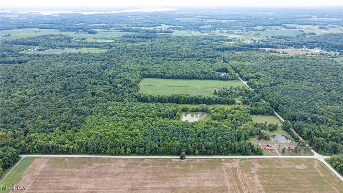 Pierpont, Ohio 44082, United States, ,1 BathroomBathrooms,Residential,Pending,201027