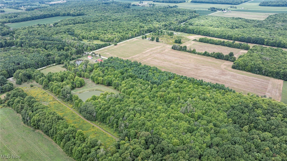 Pierpont, Ohio 44082, United States, ,1 BathroomBathrooms,Residential,Pending,201027