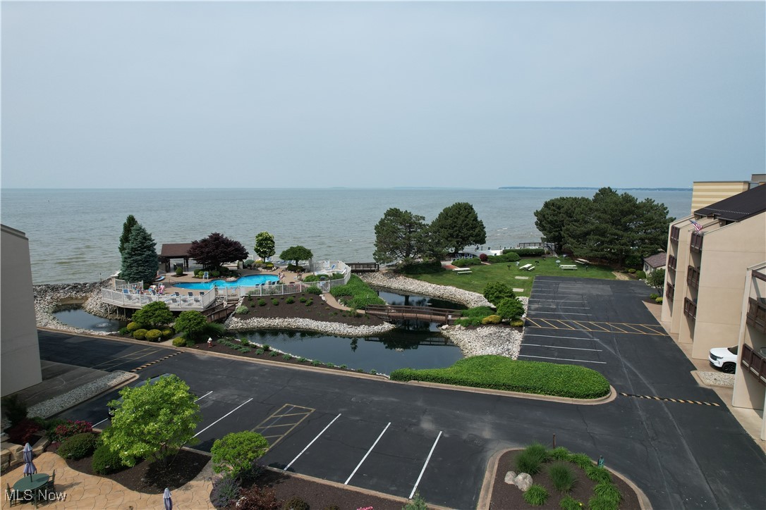 Shores Condo - Residential