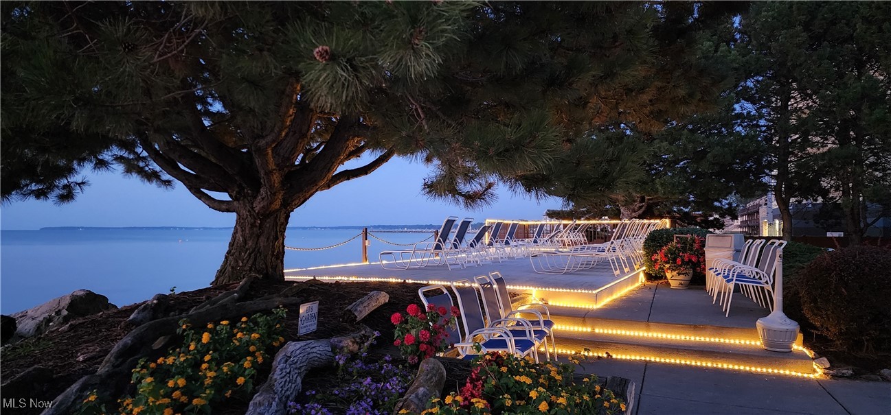 Shores Condo - Residential