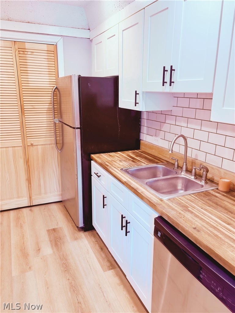 Georgetown/Lyndhurst Condo Bld - Residential