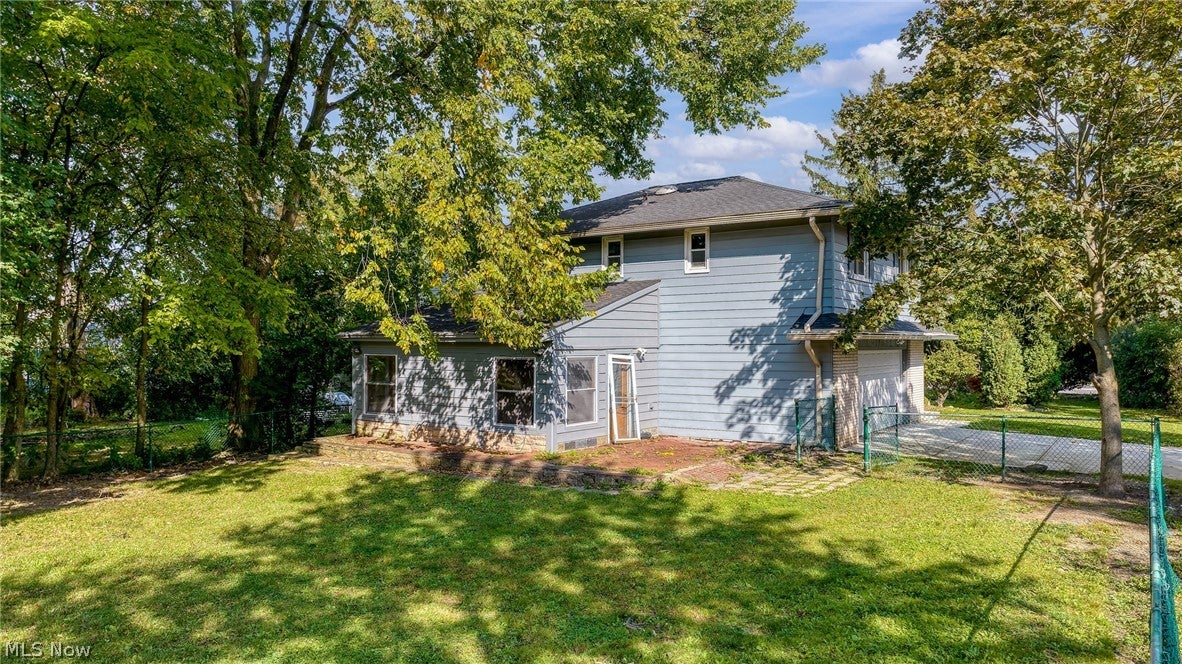 2120 Cedarview Drive