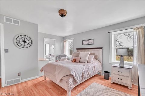 Tiny photo for 4900 Doty East Road, Southington, OH 44470 (MLS # 5192758)