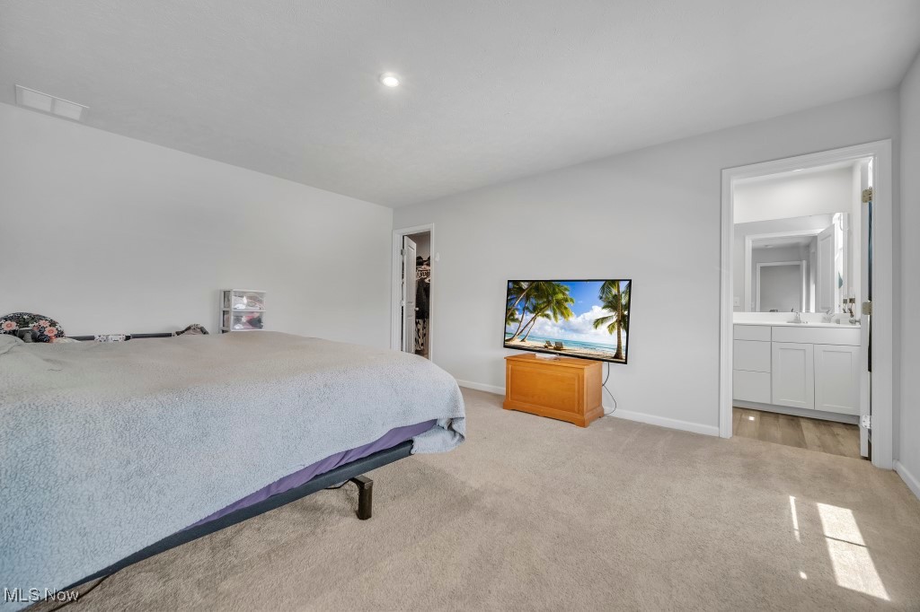 159 Wildflower Drive, Elyria, Ohio image 33