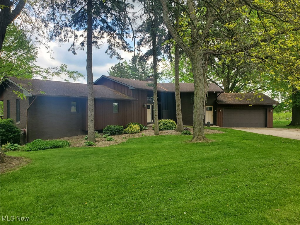 9651 Skyway Drive, Wadsworth, Ohio image 1